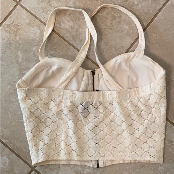 Crop top - Picture 2 of 3